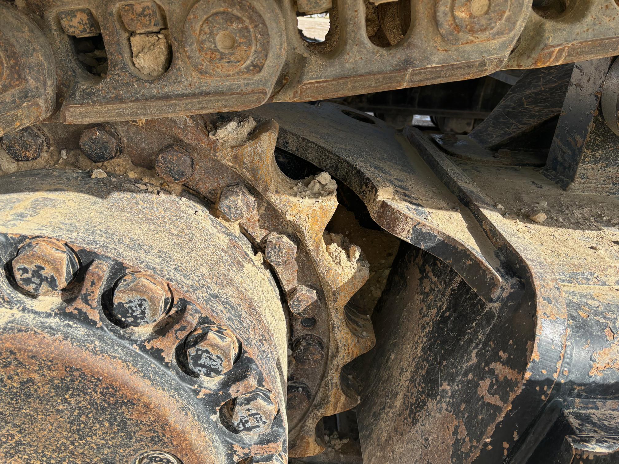 2019 CATERPILLAR 374FL - Image 33